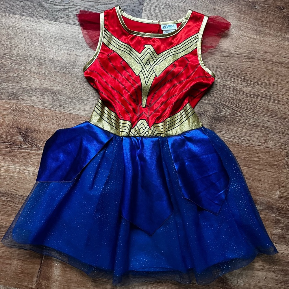 Youth  Medium Wonder Woman Halloween costume